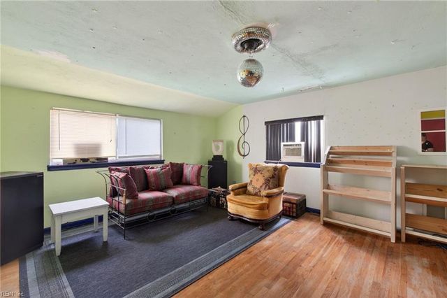 5624 Comanche RD, Virginia Beach, VA 23462