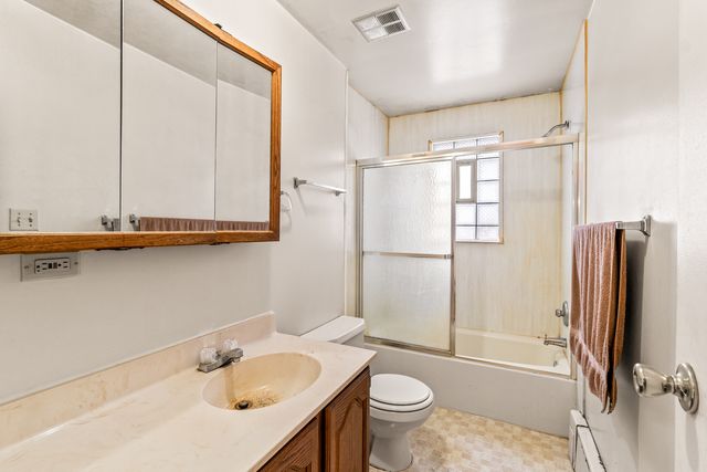 17W157 Foster Avenue, Wood Dale, IL 60191