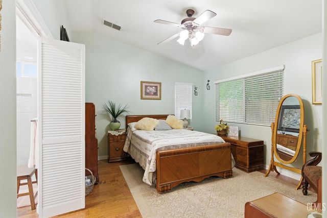 506 Baltimore Drive, Bakersfield, CA 93312