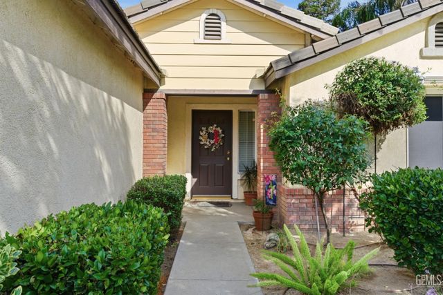 506 Baltimore Drive, Bakersfield, CA 93312
