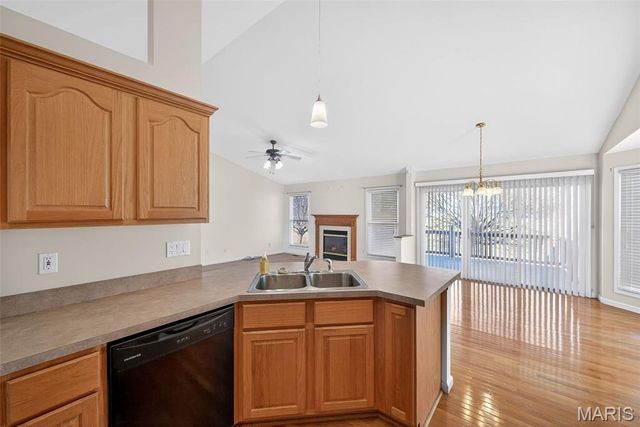 1155 Villa Flora Drive, O'fallon, MO 63366