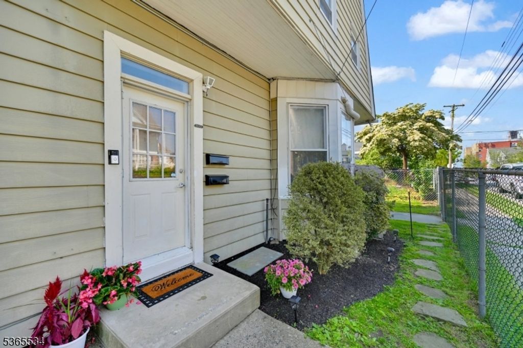 307 Church St, Boonton Town, NJ 07005