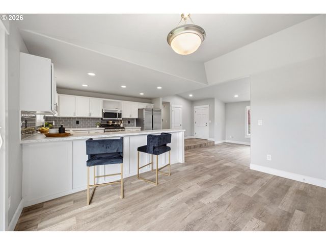 2817 Se 151ST Ave, Portland, OR 97236