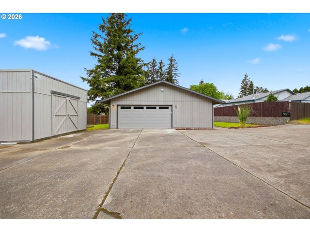 2817 Se 151ST Ave, Portland, OR 97236