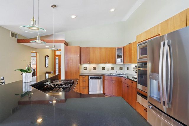 106 Aspen Glen Drive, Spring Green, WI 53588