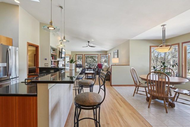 106 Aspen Glen Drive, Spring Green, WI 53588