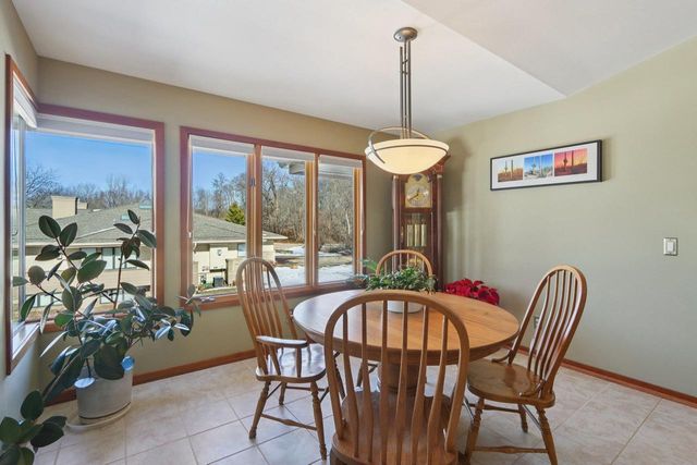 106 Aspen Glen Drive, Spring Green, WI 53588