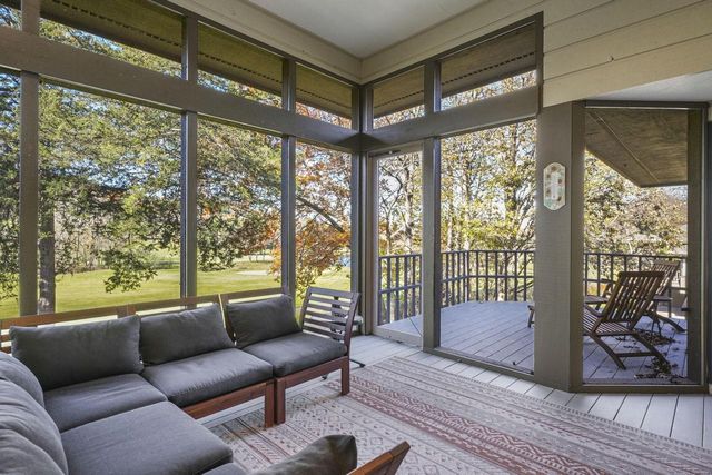 106 Aspen Glen Drive, Spring Green, WI 53588