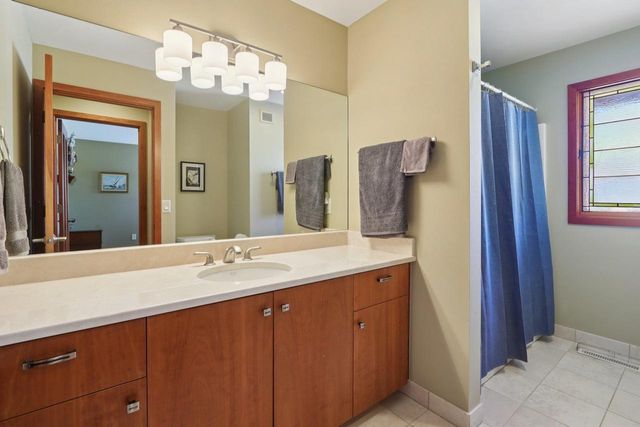 106 Aspen Glen Drive, Spring Green, WI 53588