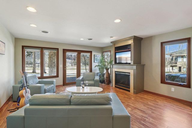 106 Aspen Glen Drive, Spring Green, WI 53588