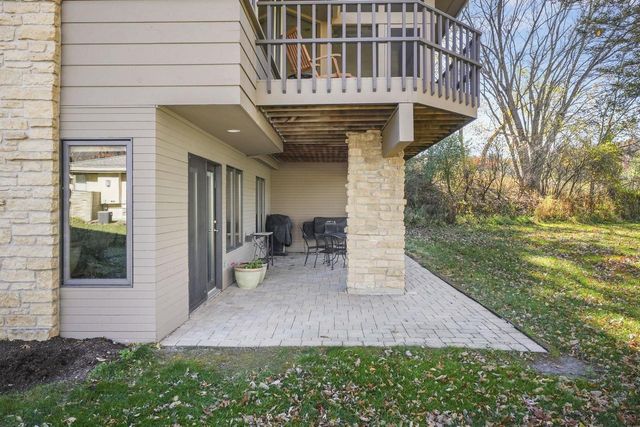 106 Aspen Glen Drive, Spring Green, WI 53588