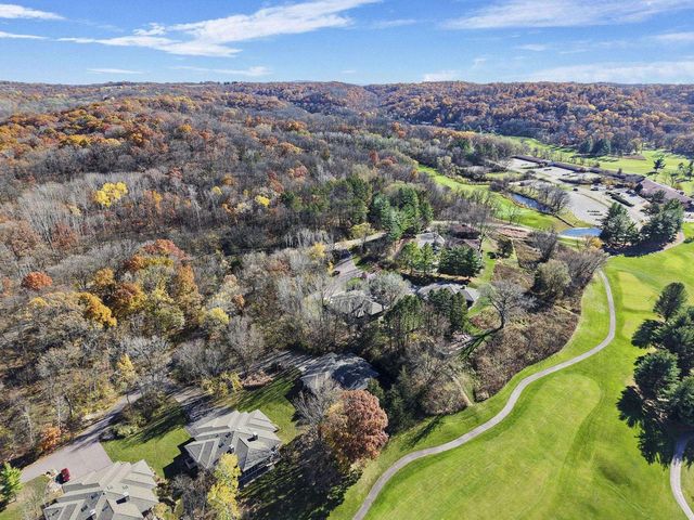 106 Aspen Glen Drive, Spring Green, WI 53588