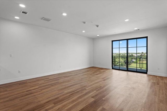 4315 S Congress Ave 423, Austin, TX 78745