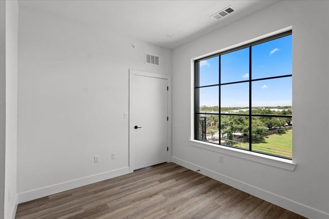 4315 S Congress Ave 423, Austin, TX 78745