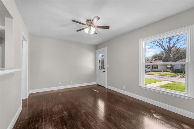 7320 Willis Avenue, Fort Worth, TX 76116