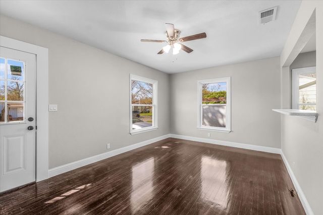 7320 Willis Avenue, Fort Worth, TX 76116