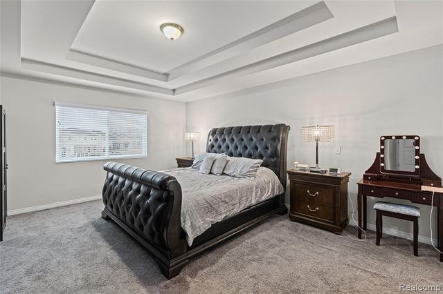 320 Hidden River E, Holly, MI 48442