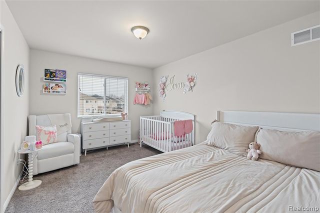 320 Hidden River E, Holly, MI 48442