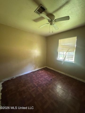 1975 Teakwood Drive, Jackson, MS 39212