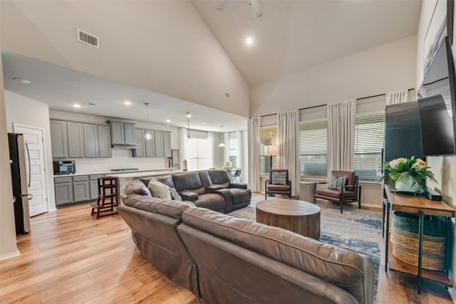 6516 Trail Guide, Fort Worth, TX 76123