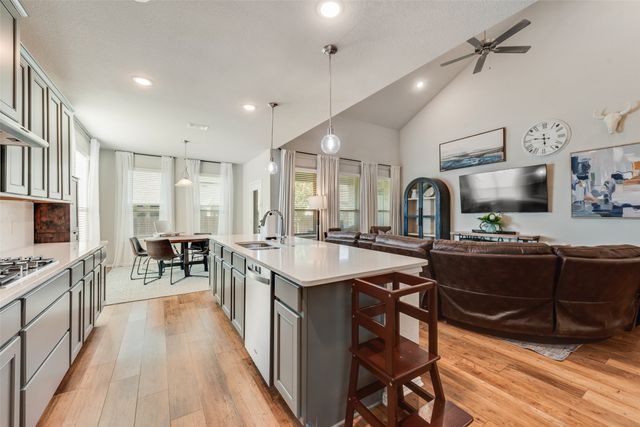 6516 Trail Guide, Fort Worth, TX 76123