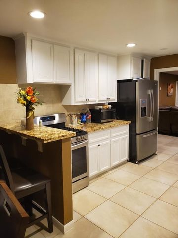 8019 Botany Lane, Houston, TX 77075