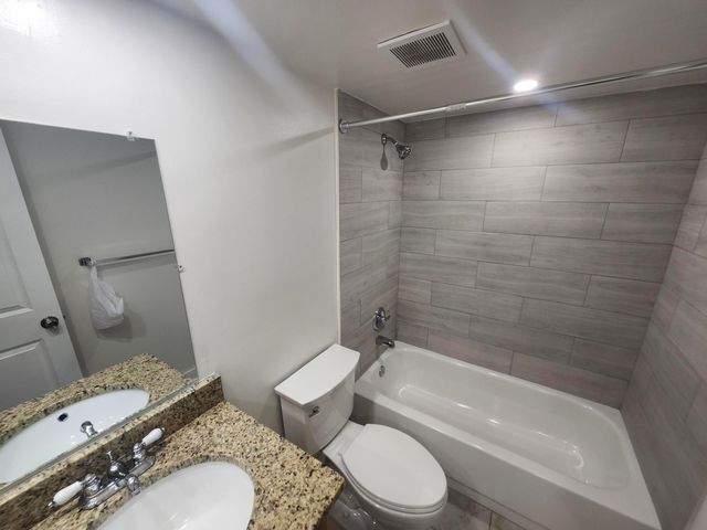 3470 Foxcroft Road 207, Miramar, FL 33025