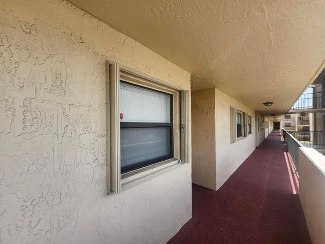 3470 Foxcroft Road 207, Miramar, FL 33025