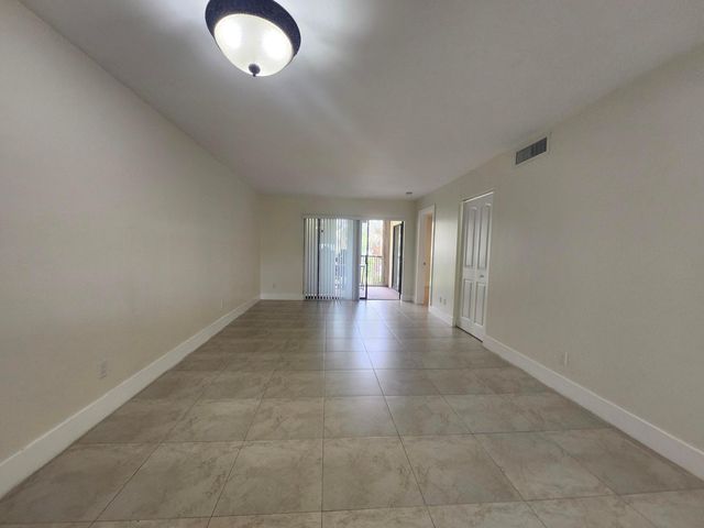 3470 Foxcroft Road 207, Miramar, FL 33025