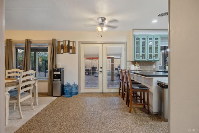 1821 Mulberry Drive, Hanford, CA 93230