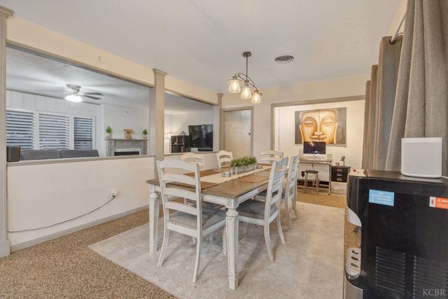 1821 Mulberry Drive, Hanford, CA 93230