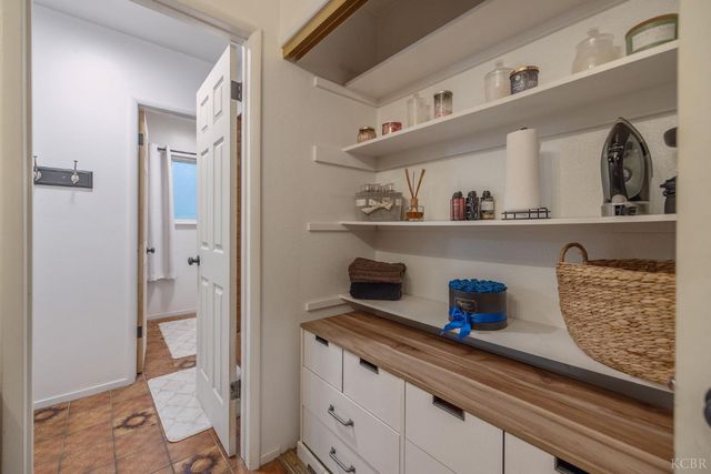 1821 Mulberry Drive, Hanford, CA 93230