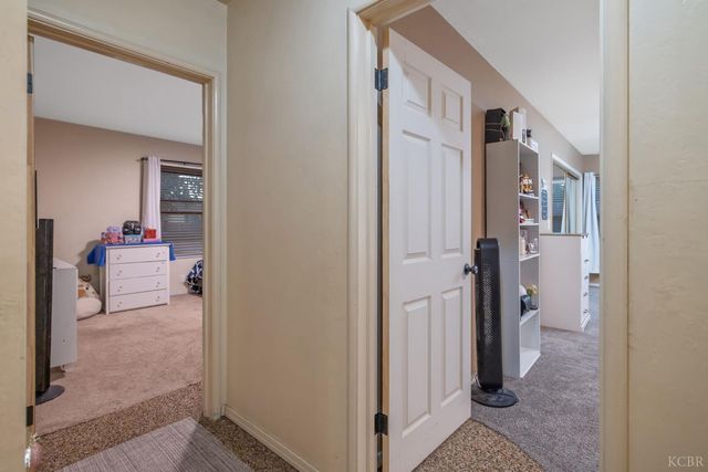 1821 Mulberry Drive, Hanford, CA 93230