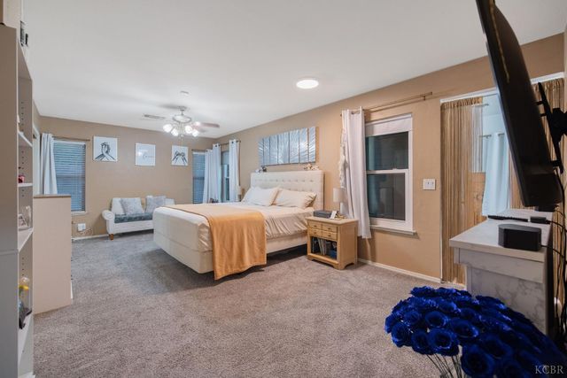 1821 Mulberry Drive, Hanford, CA 93230