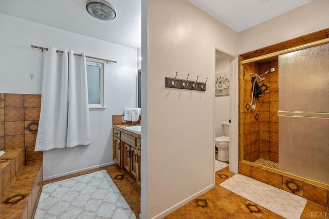 1821 Mulberry Drive, Hanford, CA 93230