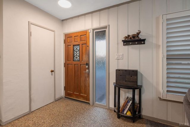 1821 Mulberry Drive, Hanford, CA 93230