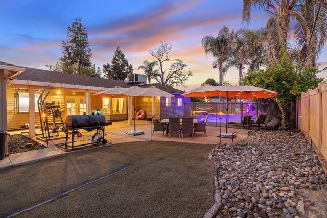 1821 Mulberry Drive, Hanford, CA 93230