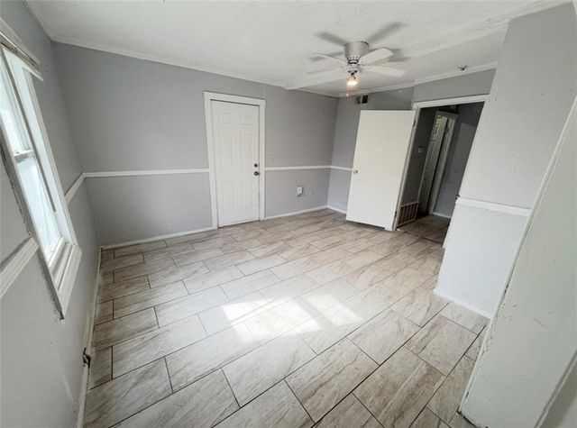 2907 E 61st Street, Kansas City, MO 64130