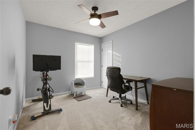 2835 Belle Terre Court, St Louis, MO 63129