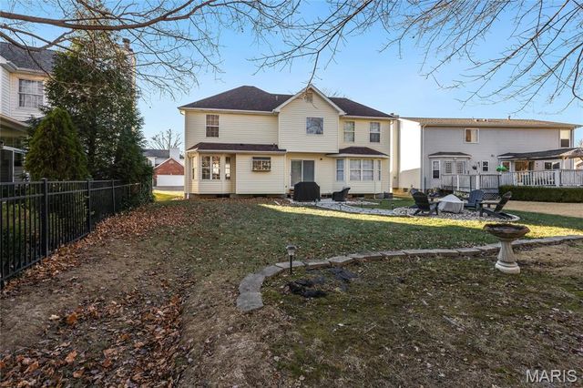 2835 Belle Terre Court, St Louis, MO 63129