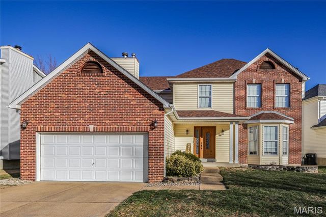 2835 Belle Terre Court, St Louis, MO 63129