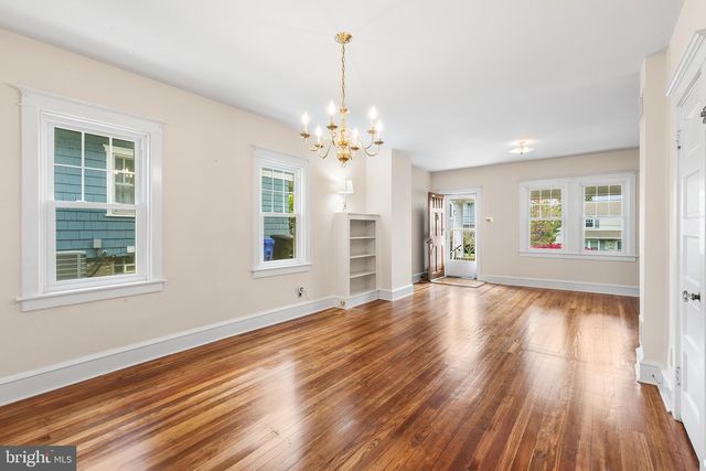 16 NORTH AVE, Wyncote, PA 19095
