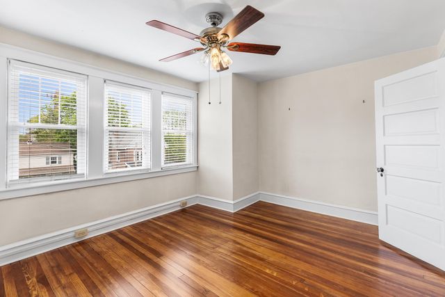 16 NORTH AVE, Wyncote, PA 19095