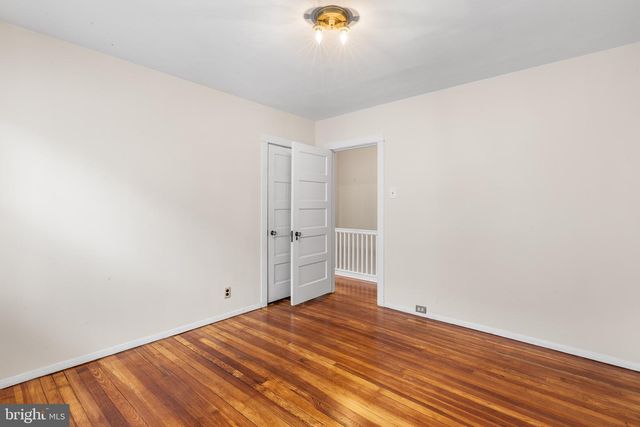 16 NORTH AVE, Wyncote, PA 19095