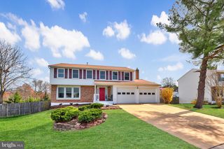 5483 BRADDOCK RIDGE DR, Centreville, VA 20120