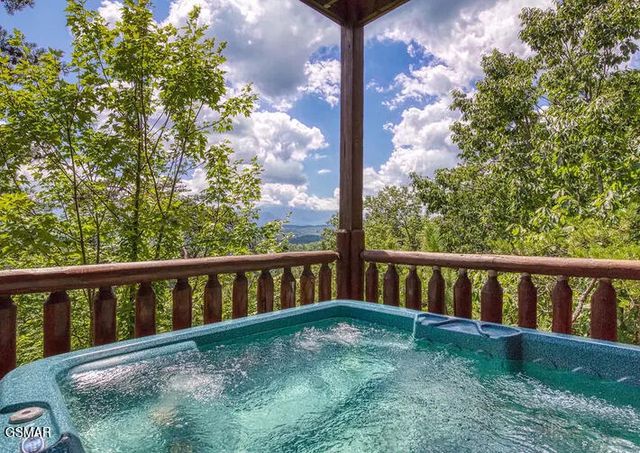 2251 Upper Middle Creek Road, Sevierville, TN 37876