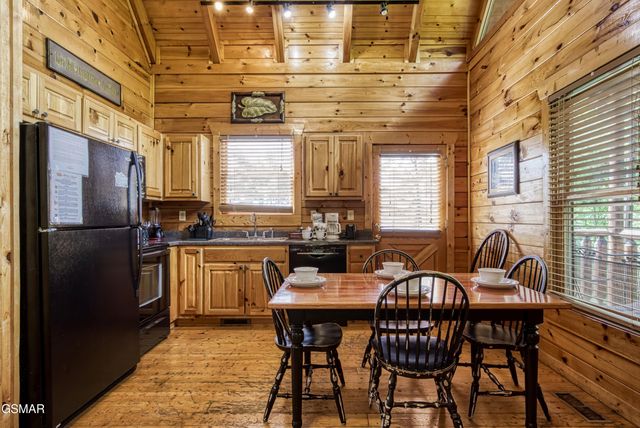 2251 Upper Middle Creek Road, Sevierville, TN 37876