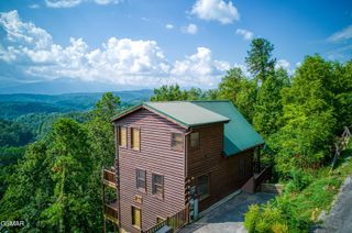 2251 Upper Middle Creek Road, Sevierville, TN 37876