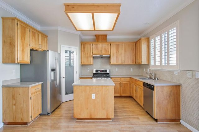 1732 Cook Ln, Manteca, CA 95337