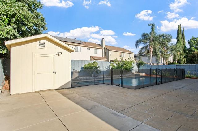 1732 Cook Ln, Manteca, CA 95337